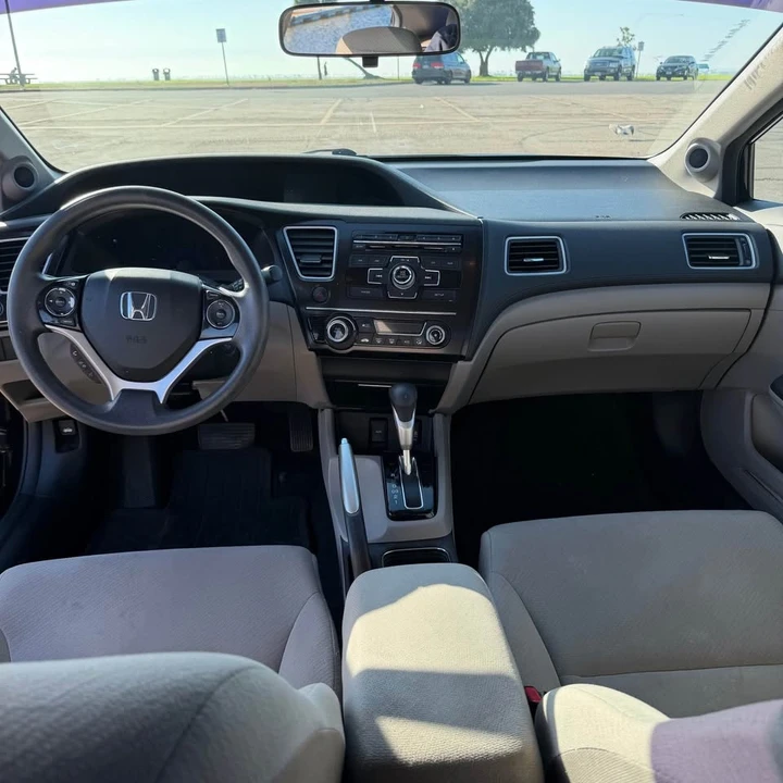 2013 Honda Civic 9th Gen - Image 9 of 17