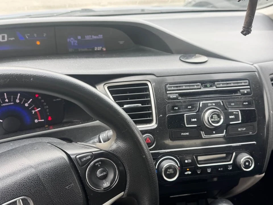 2013 Honda Civic 9th Gen - Image 4 of 10