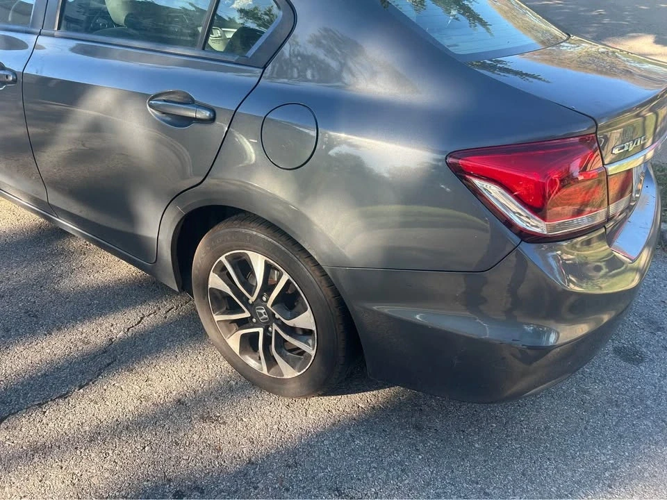2013 Honda Civic 9th Gen - Image 2 of 9