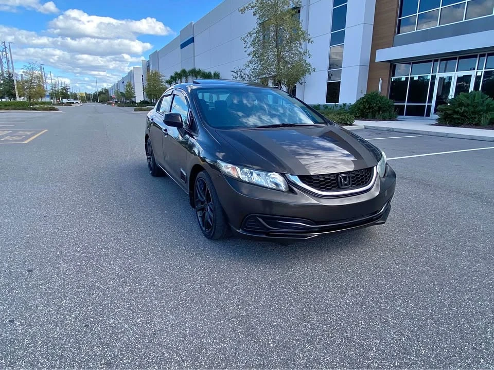 2013 Honda Civic 9th Gen - Image 2 of 20