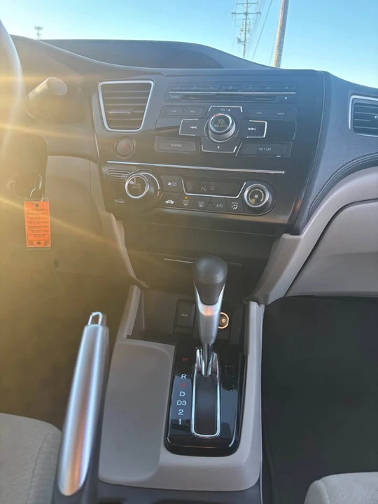 2013 Honda Civic 9th Gen - Image 6 of 9