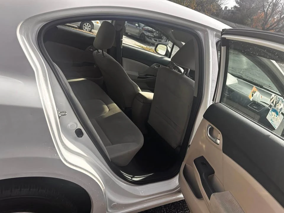 2013 Honda Civic 9th Gen - Image 4 of 4