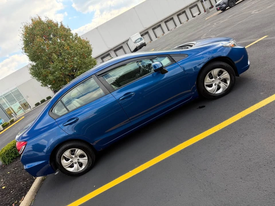 2013 Honda Civic 9th Gen - Image 6 of 13