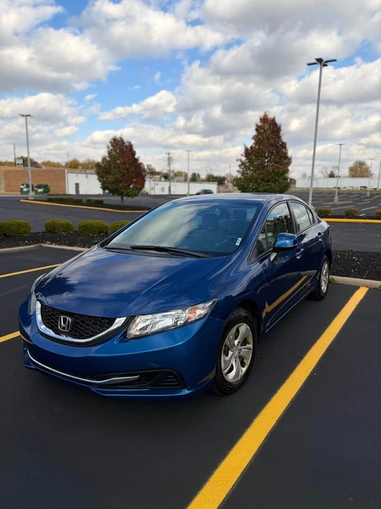 2013 Honda Civic 9th Gen - Image 4 of 13