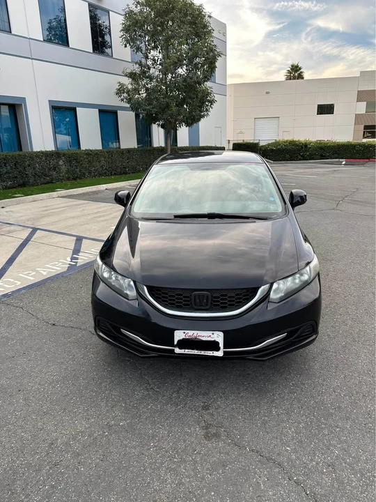2013 Honda Civic 9th Gen - Image 2 of 16