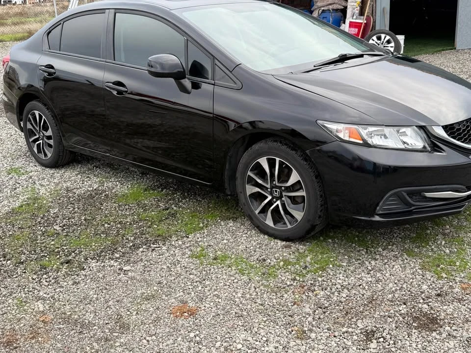 2013 Honda Civic 9th Gen - Image 3 of 8