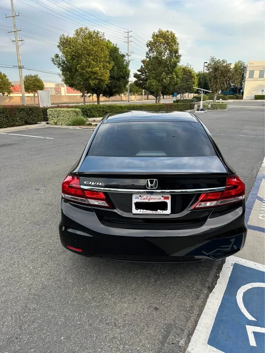 2013 Honda Civic 9th Gen - Image 5 of 16