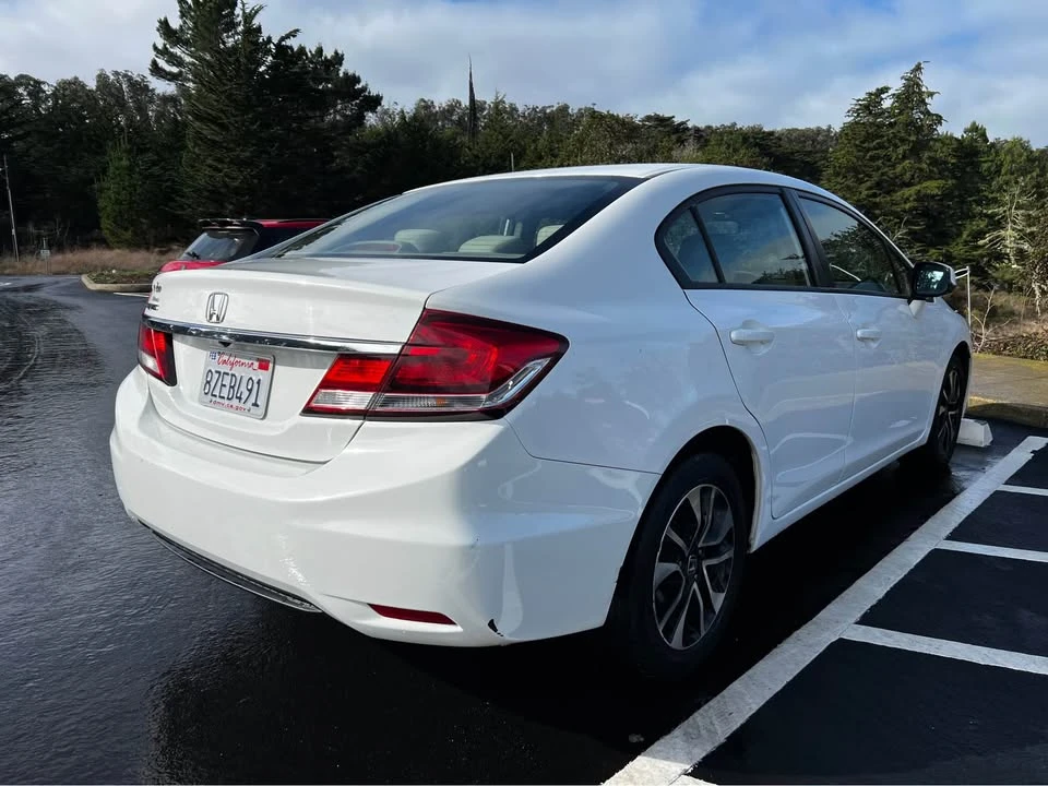 2013 Honda Civic 9th Gen - Image 2 of 7