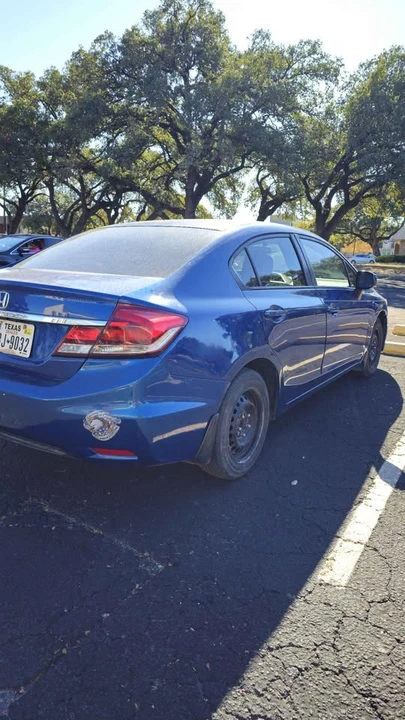 2013 Honda Civic 9th Gen - Image 4 of 12