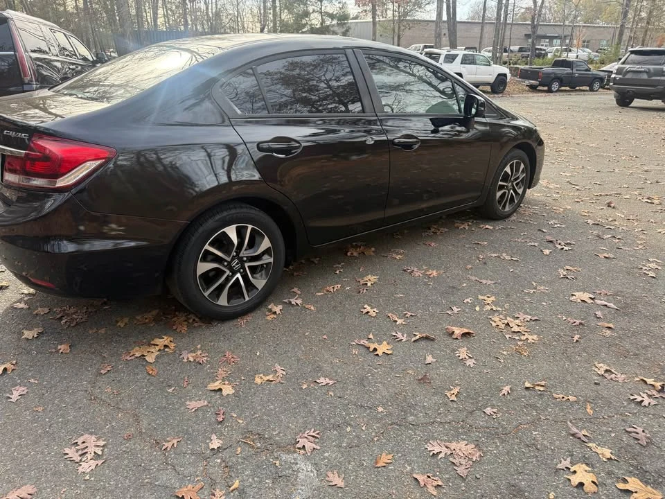 2013 Honda Civic 9th Gen - Image 3 of 13