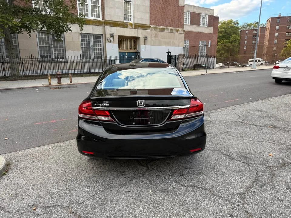 2013 Honda Civic 9th Gen - Image 5 of 9