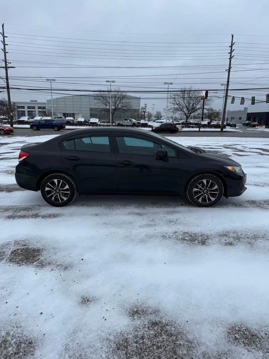 2013 Honda Civic 9th Gen - Image 4 of 10