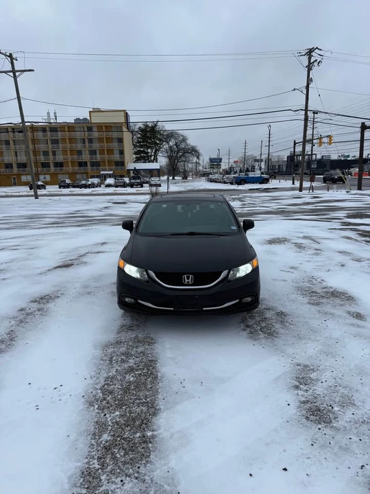 2013 Honda Civic 9th Gen - Image 2 of 10
