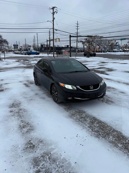 2013 Honda Civic 9th Gen - Image 3 of 10