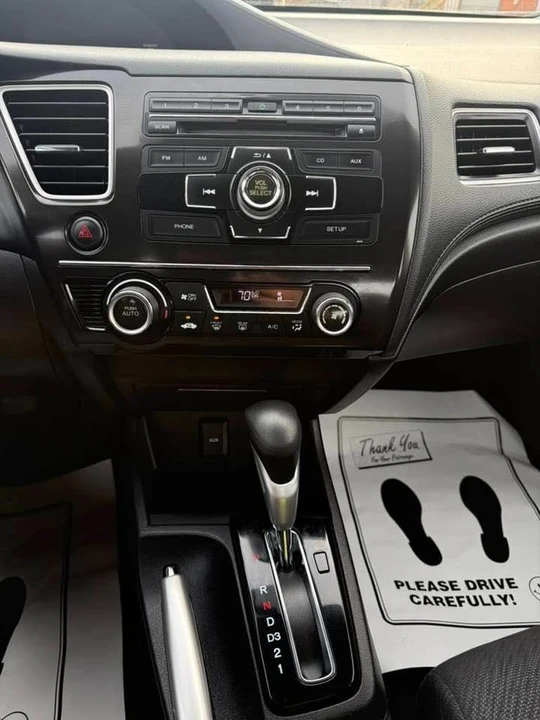 2013 Honda Civic 9th Gen - Image 11 of 19