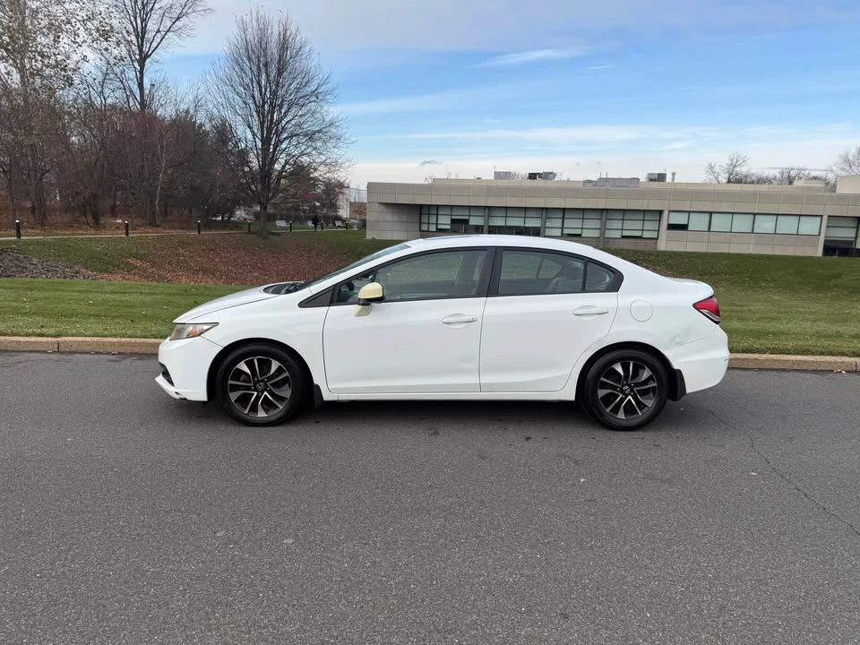 2013 Honda Civic 9th Gen - Image 3 of 13