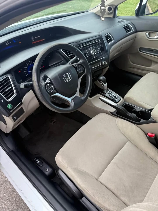 2013 Honda Civic 9th Gen - Image 8 of 13