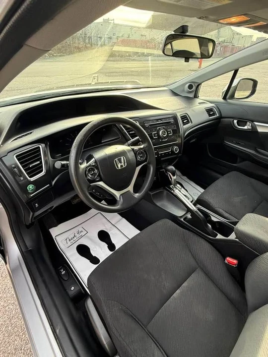 2013 Honda Civic 9th Gen - Image 8 of 19