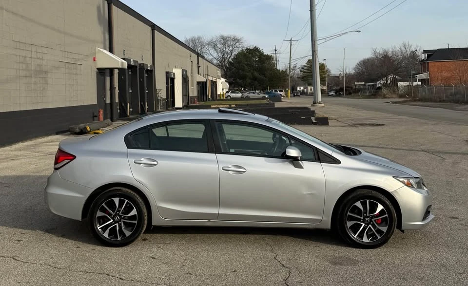 2013 Honda Civic 9th Gen - Image 17 of 19