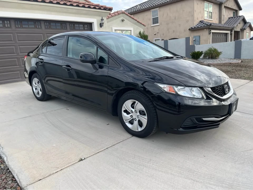 2013 Honda Civic 9th Gen - Image 3 of 12