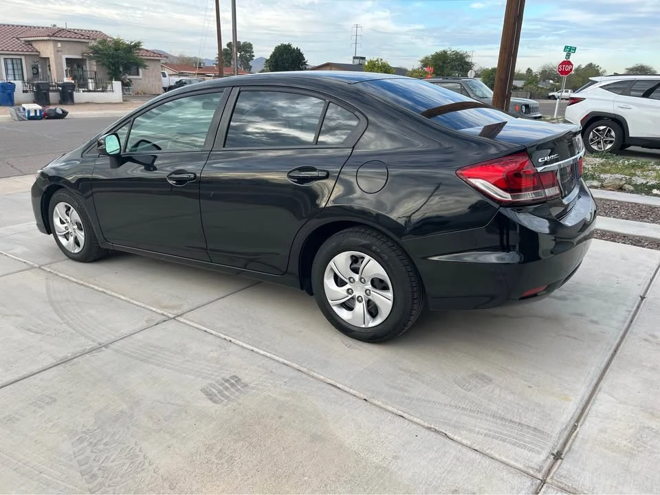 2013 Honda Civic 9th Gen - Image 6 of 12