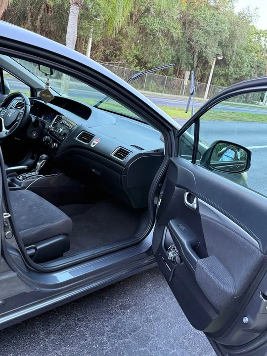 2013 Honda Civic 9th Gen - Image 11 of 20