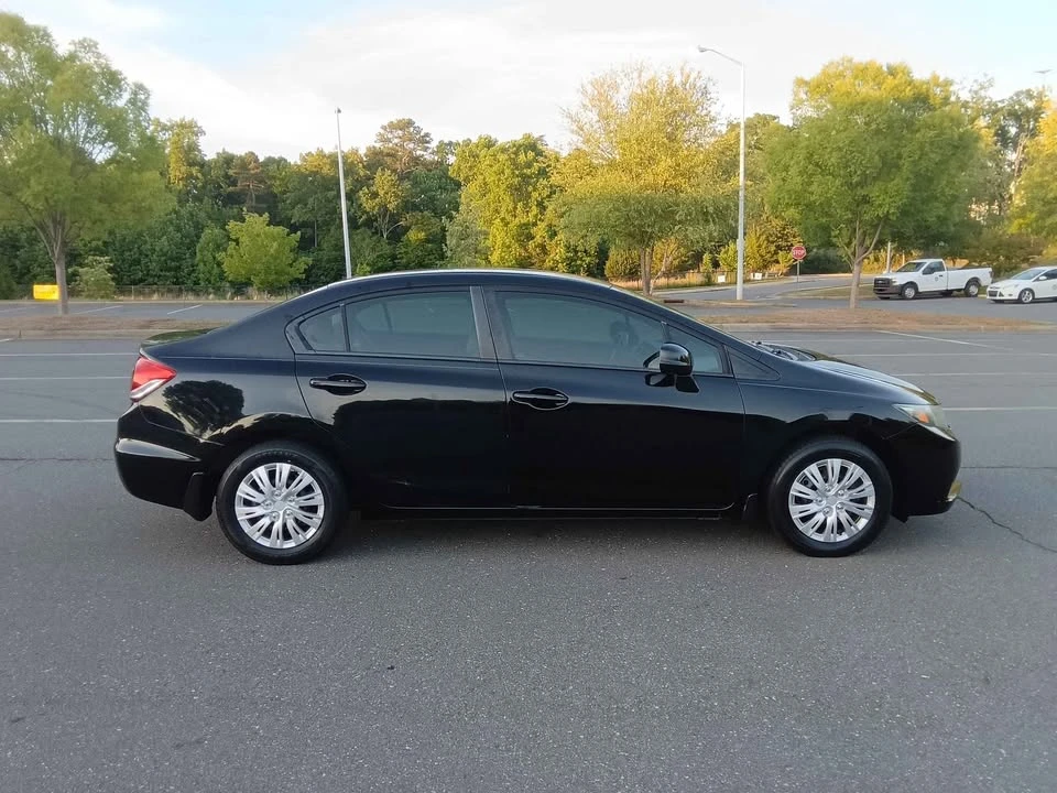 2013 Honda Civic 9th Gen - Image 15 of 20