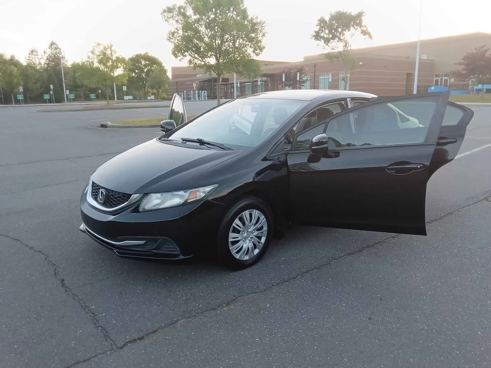 2013 Honda Civic 9th Gen - Image 18 of 20