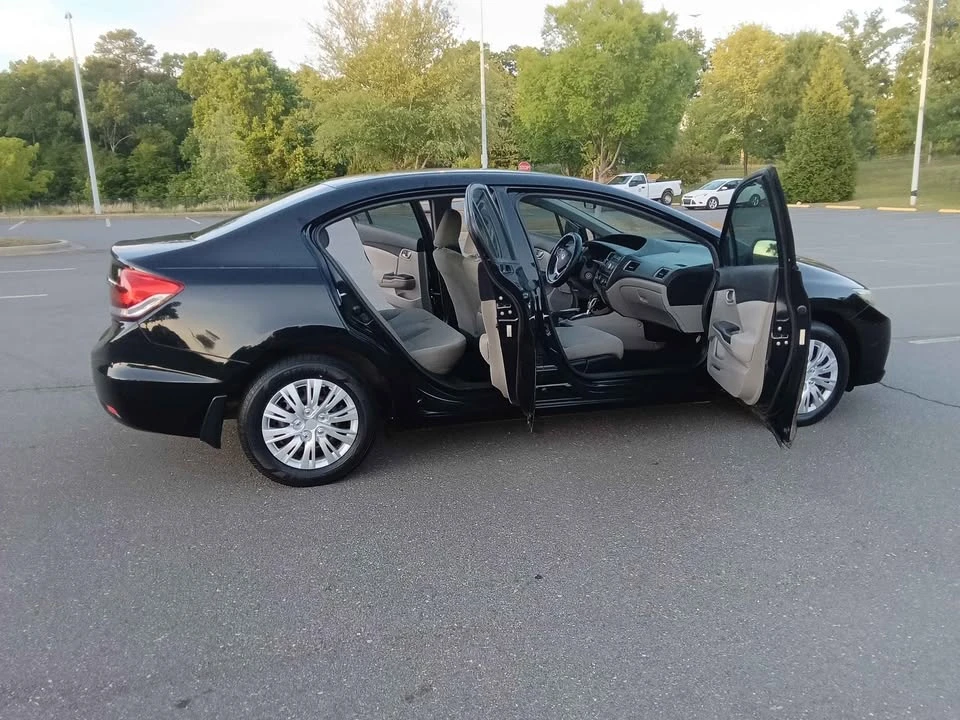 2013 Honda Civic 9th Gen - Image 19 of 20