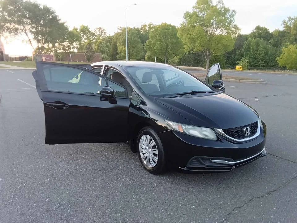 2013 Honda Civic 9th Gen - Image 4 of 20
