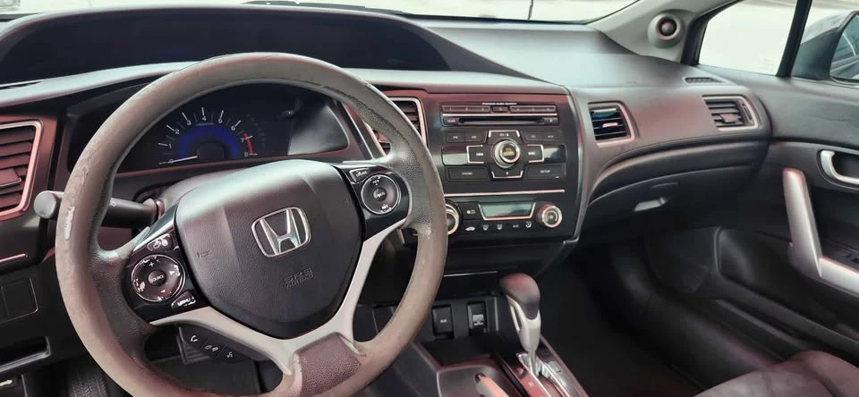 2013 Honda Civic 9th Gen - Image 5 of 10