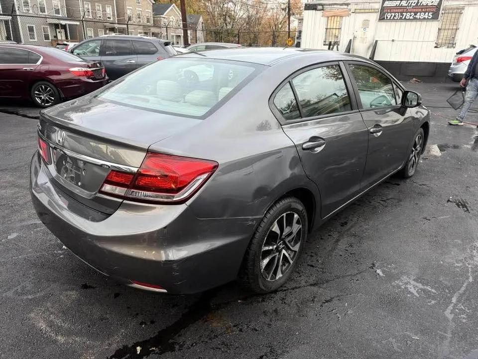 2013 Honda Civic 9th Gen - Image 3 of 7