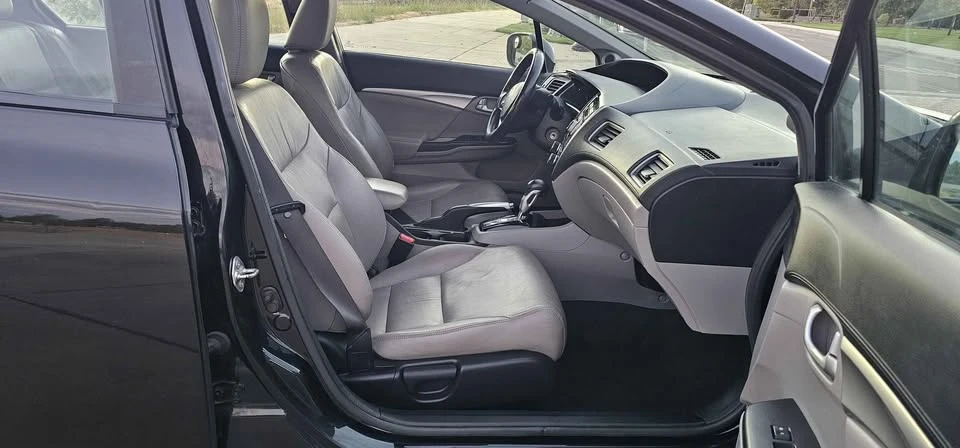 2013 Honda Civic 9th Gen - Image 9 of 15