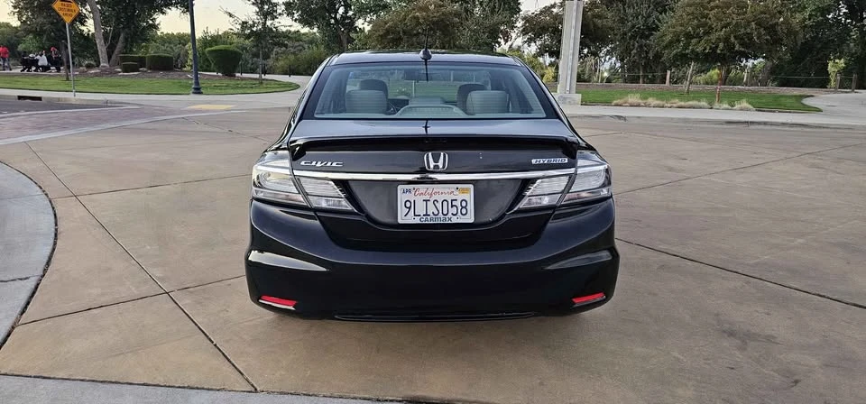 2013 Honda Civic 9th Gen - Image 2 of 15