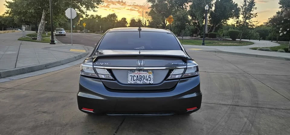 2013 Honda Civic 9th Gen - Image 2 of 12