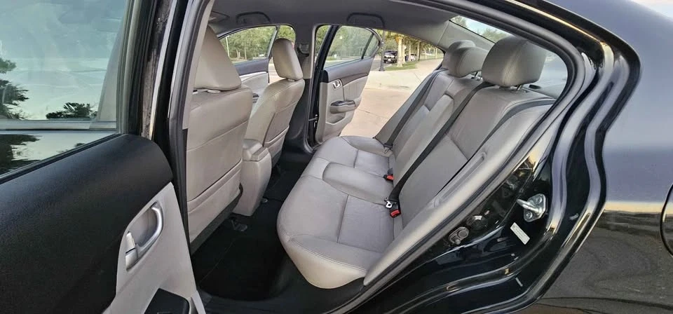 2013 Honda Civic 9th Gen - Image 10 of 15