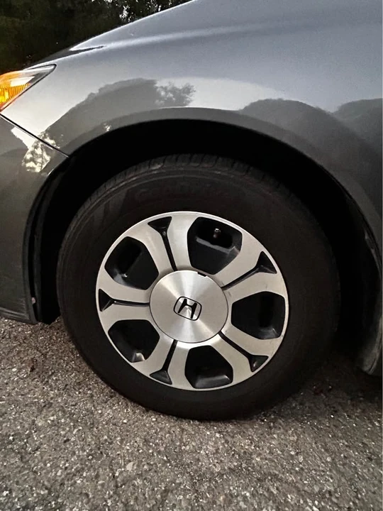 2013 Honda Civic 9th Gen - Image 8 of 12