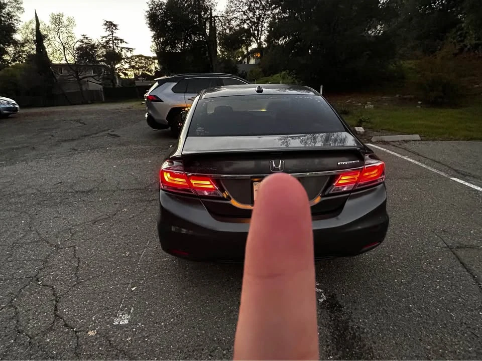 2013 Honda Civic 9th Gen - Image 2 of 12