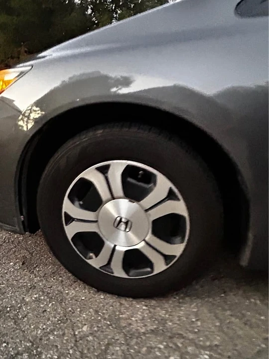 2013 Honda Civic 9th Gen - Image 9 of 12
