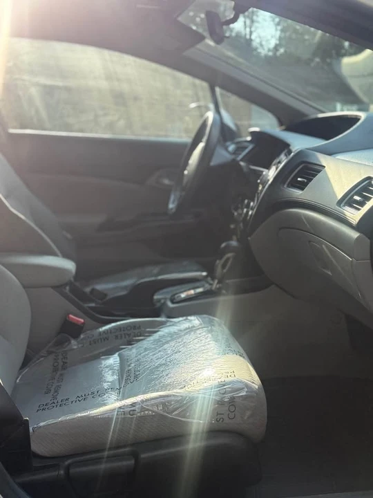 2013 Honda Civic 9th Gen - Image 14 of 18