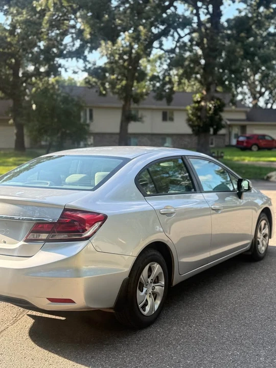 2013 Honda Civic 9th Gen - Image 4 of 18