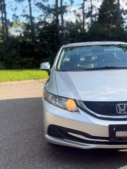 2013 Honda Civic 9th Gen - Image 8 of 18