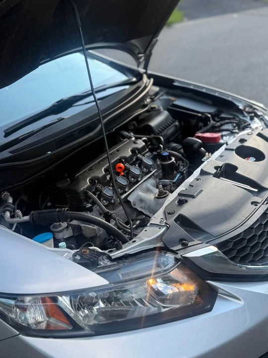 2013 Honda Civic 9th Gen - Image 17 of 18