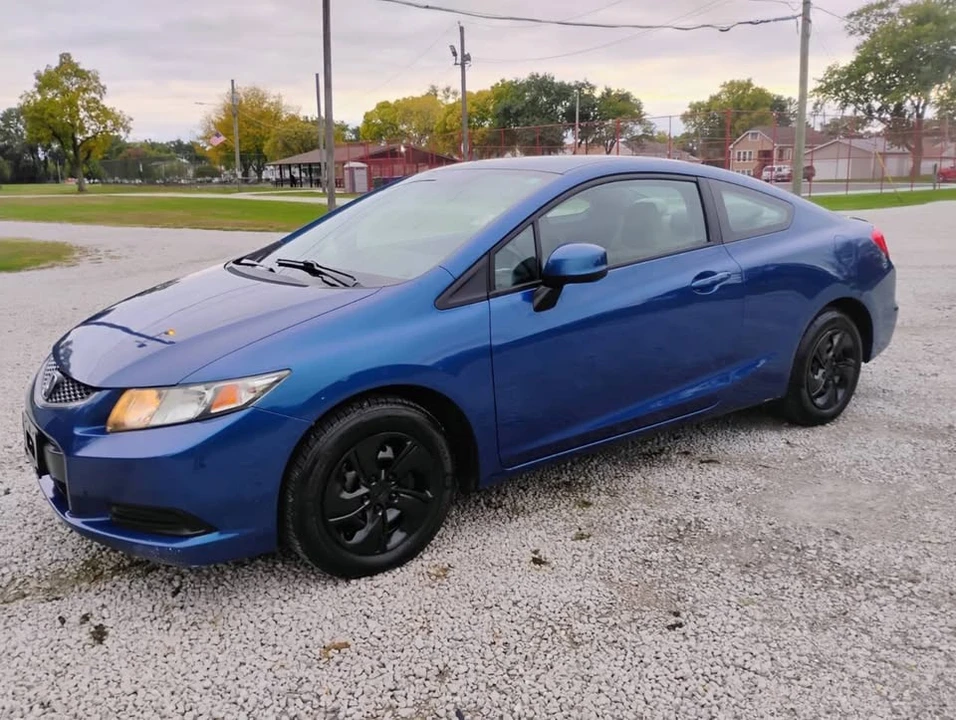 2013 Honda Civic 9th Gen - Image 3 of 10