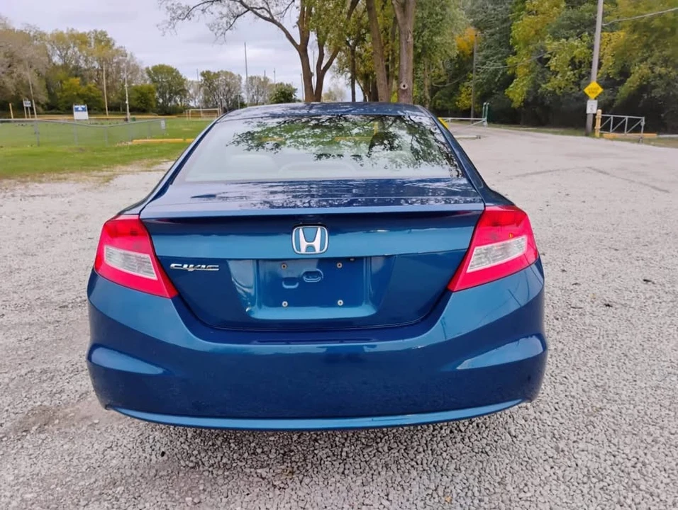 2013 Honda Civic 9th Gen - Image 5 of 10