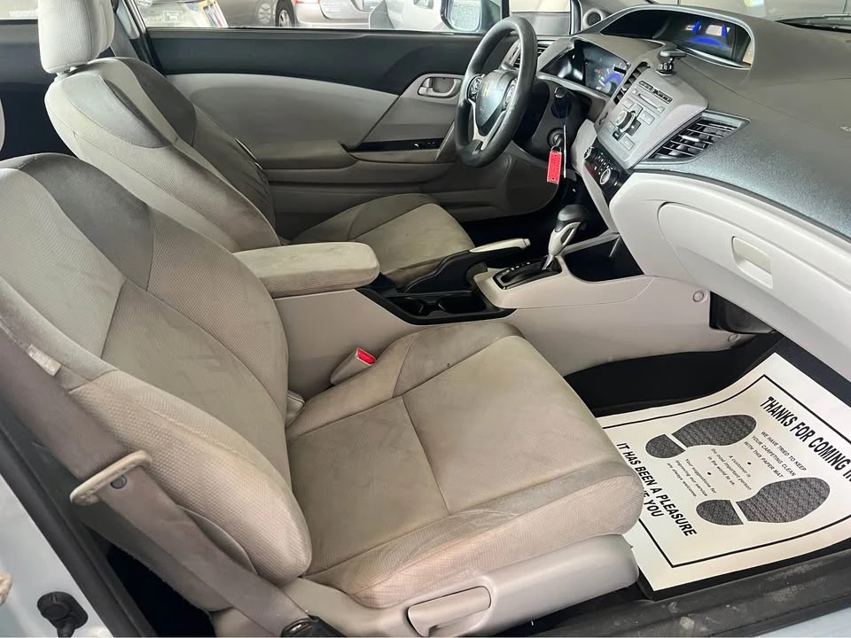 2013 Honda Civic 9th Gen - Image 10 of 16
