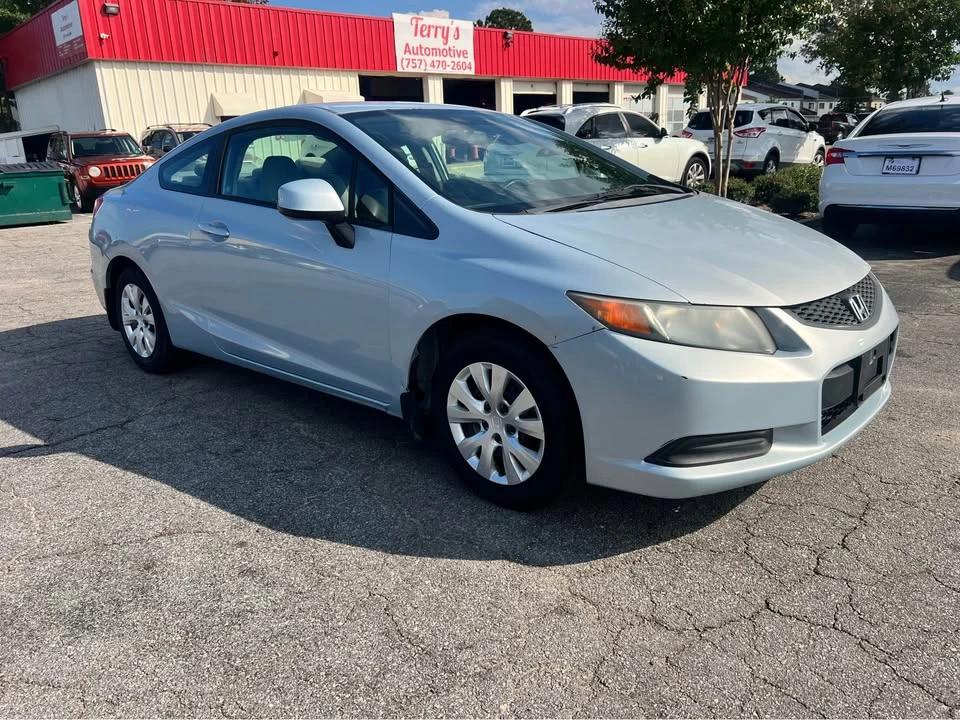 2013 Honda Civic 9th Gen - Image 4 of 16