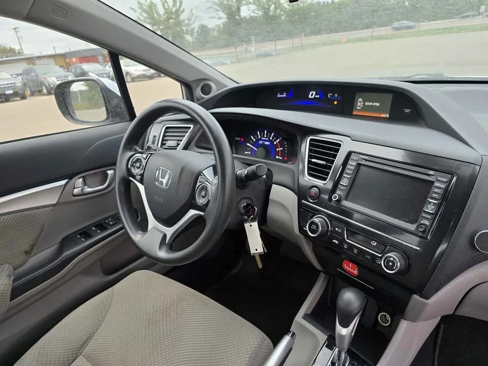2013 Honda Civic 9th Gen - Image 6 of 19