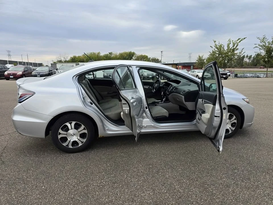 2013 Honda Civic 9th Gen - Image 5 of 19