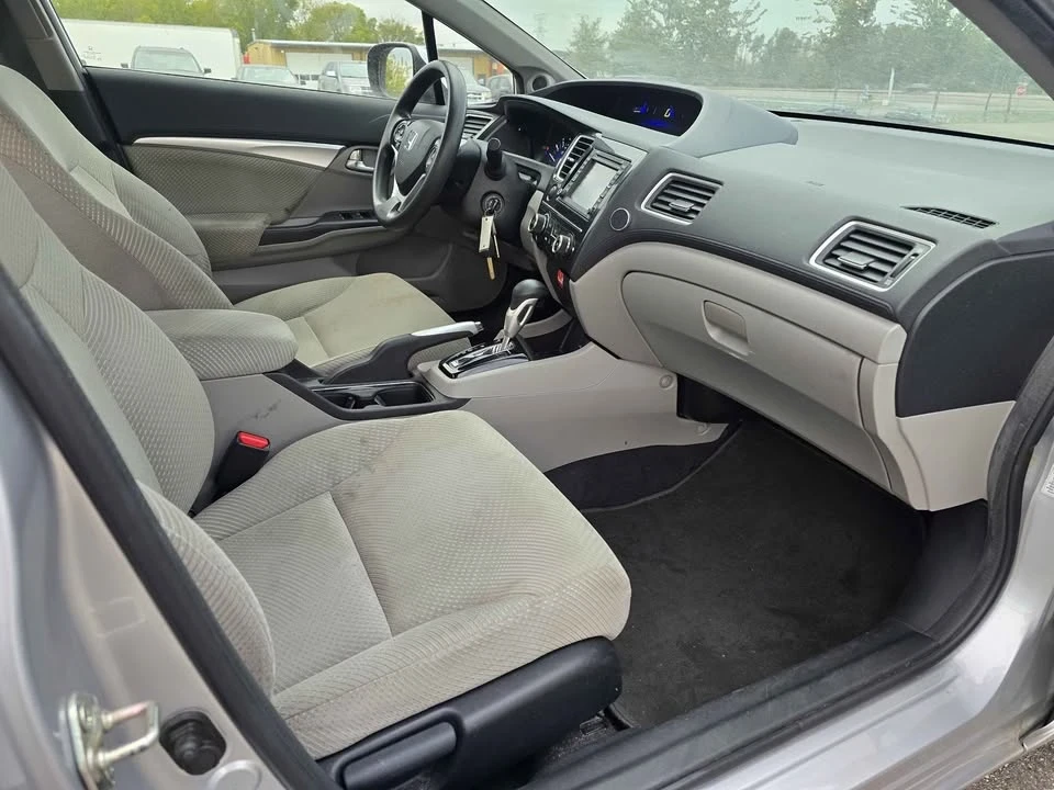 2013 Honda Civic 9th Gen - Image 7 of 19